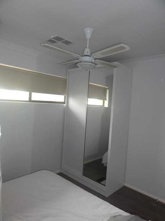 Prime Location & Spacious Adelaide Exteriör bild